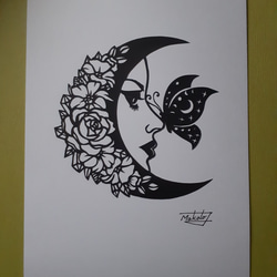 切り絵アート　花月と蝶と美女 2枚目の画像