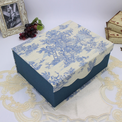 受注制作】カルトナージュ♪ 隠しマグネット蓋つきマルチ収納ボックス