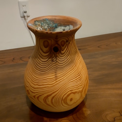 杉の丸太花瓶 2枚目の画像