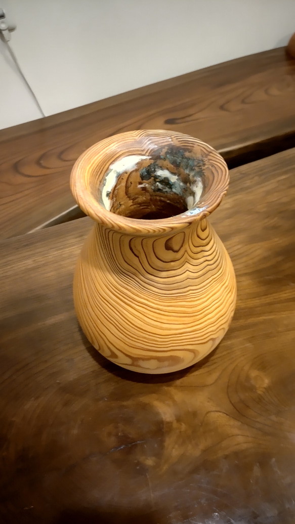 杉の丸太花瓶 6枚目の画像