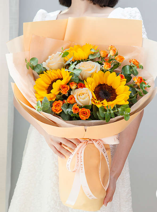 父の日 Special そのまま飾れる花束  穏やかで優しいオレンジバラの花束