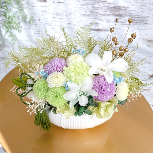 仏花 菊をベースにして心をこめて制作 きれいな状態で長持ち