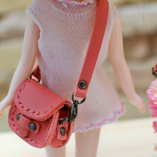 ★ハンドメイド★ミニチュア 2wayバッグ ライトピンク ドールアウトフィット ドール用バッグの人気通販 | minne byGMOペパボ 国内最大級の