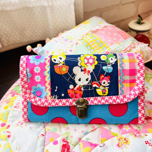 昭和レトロアニマル ハニーチューンの長財布 紺色長財布 長財布