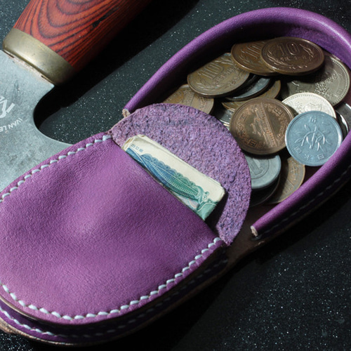 新カラーヌメ革極厚手染紫限定1点コインケース小銭入れ（馬蹄型）半円