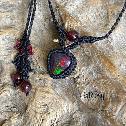 黒のギャップ♢ダークカラープレシャスオパール♢エチオピアン 黒のギャップ♢ダークカラープレシャスオパール♢エチオピアン