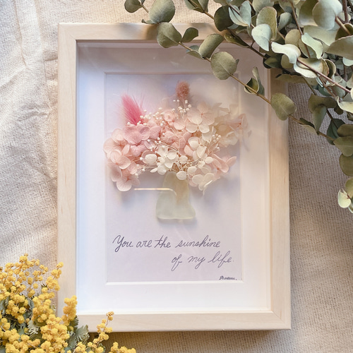 ハンドメイドドライフラワーとシーグラスのアレンジメント