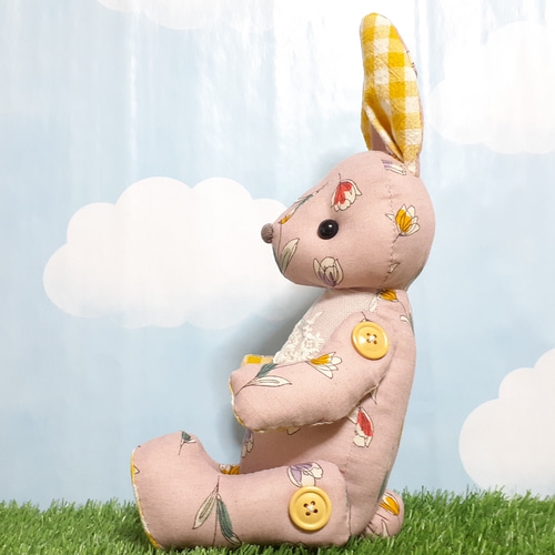 国内作家様ハンドメイド　ピンクの可愛いウサギさん Yahoo!オークション - 小さなピンクのうさぎ マスコット 手作り