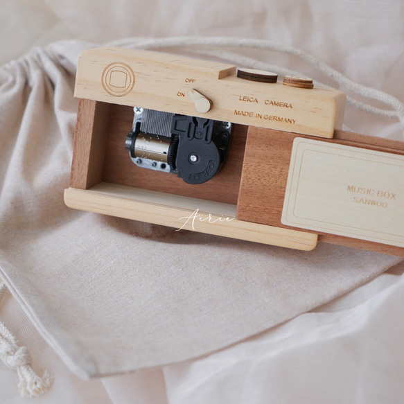 T022 【 Wooden Camera 】 オルゴール付き 木製カメラ 誕生日プレゼント 収納巾着付き　 6枚目の画像