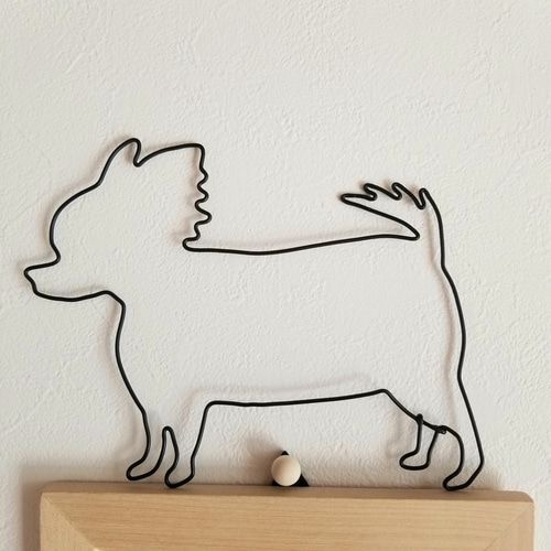 チワワ　/ ワイヤーアート　ワイヤークラフト ワイヤークラフト アート チワワ 蝶 犬 壁掛け インテリア雑貨