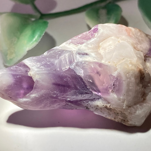 虹入り˚✧₊⁎シェブロンアメジスト　紫水晶　タンブル　握り石 虹入り˚✧₊⁎シェブロンアメジスト 紫水晶 タンブル 握り石