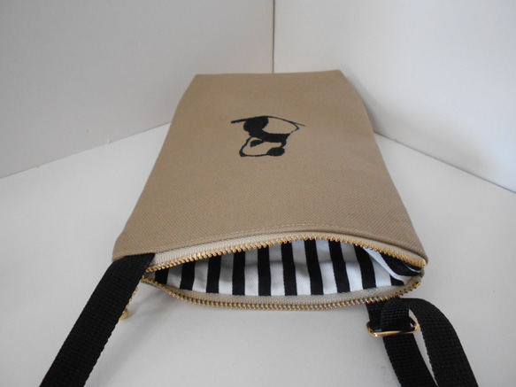 パンダさん刺繍の帆布の ポシェット　 モカ14㎝　１６㎝ 4枚目の画像