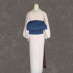 結城紬お召草花藍色と焦茶の紬でお作りしました大人の兵児帯・袋帯です．袋帯用軽い帯芯を使用しております． 3枚目の画像