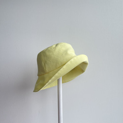 【受注製作】優しい黄色のクローシュハット たためる帽子 大人可愛い  リネン レモンイエロー バケハ 10枚目の画像