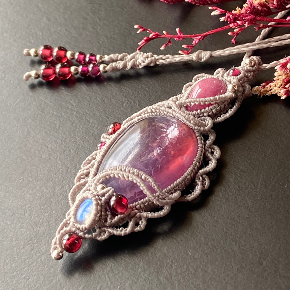 レピドライト＆ガーネットのマクラメ編みネックレス ペンダント 天然石