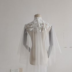 ウエディングドレスで肩を出さないドレスにアレンジ ボレロ 総レース ケープ ショール ブライダハイネック  ハンドメイド 4枚目の画像