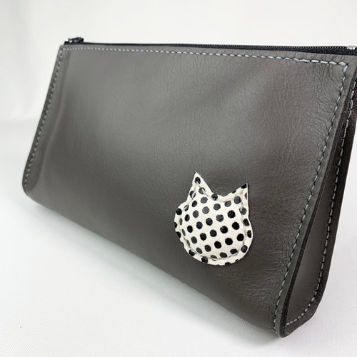 ふっくら猫の本革ポーチ ポケット付き ポーチ Z-chan(じいちゃん) 通販