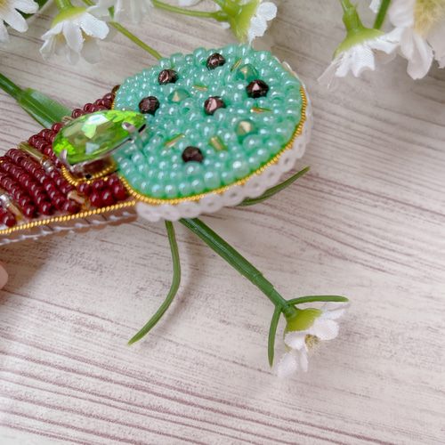 受注製作＊ビーズ刺繍ブローチ【アイスクリーム/チョコミント