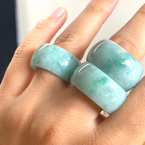 ARG23-78 白底飃藍緑花 15.5号 21.0号 ミャンマー産 天然 本翡翠 広幅