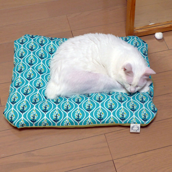 猫のためのマットのカバー布　ふわふわ用NO.1　Silver Drops-Ovel Elements　＜受注生産＞ 10枚目の画像