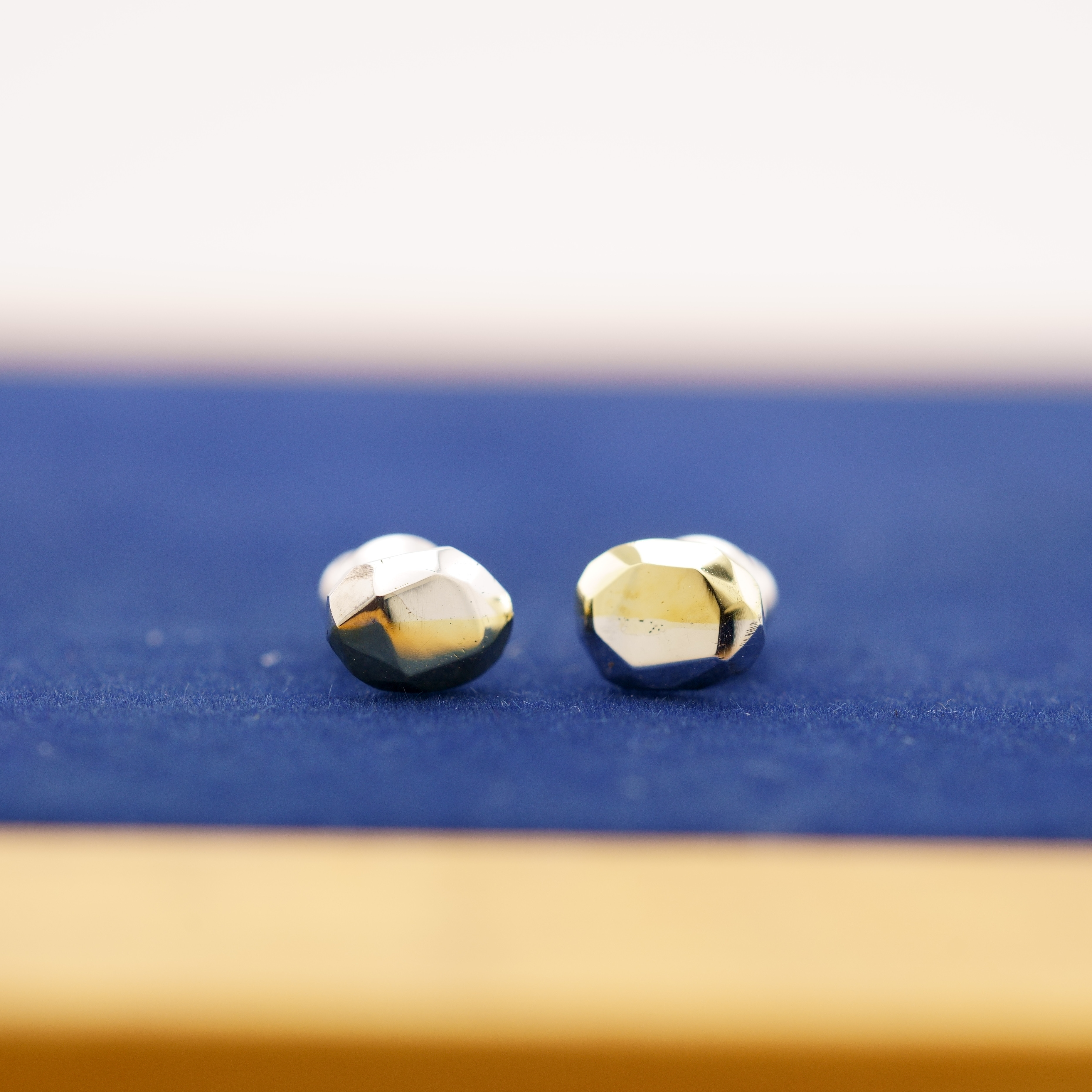 コンビカラーピアス　一期一会