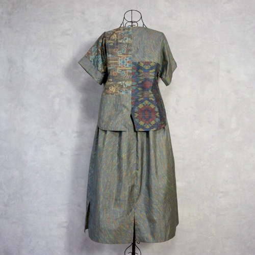 展示品　◇着物リメイク◇  セットアップ　緑×白　ベルト付き　1点もの 着物リメイクセットアップ＊トップス2枚付き〜夏にも涼しい最