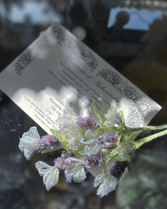 フレンチラベンダーの布花コサージュ 5枚目の画像