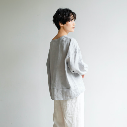美しいシルエットのデザインプルオーバー トップス リネン100