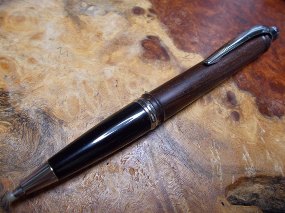 マダガスカルローズウッドのボールペン！ パーカータイプ（G2規格）の