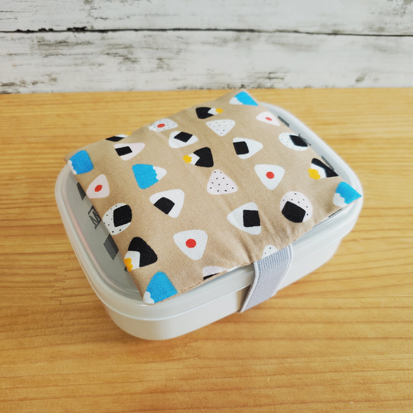 お弁当に！保冷剤ケース付きお弁当箱ゴムバンド ランチベルト 弁当袋