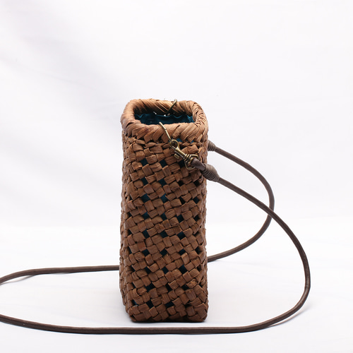 国産】山葡萄の蔓（つる）スマホポシェット 籠バッグ ショルダーバッグ