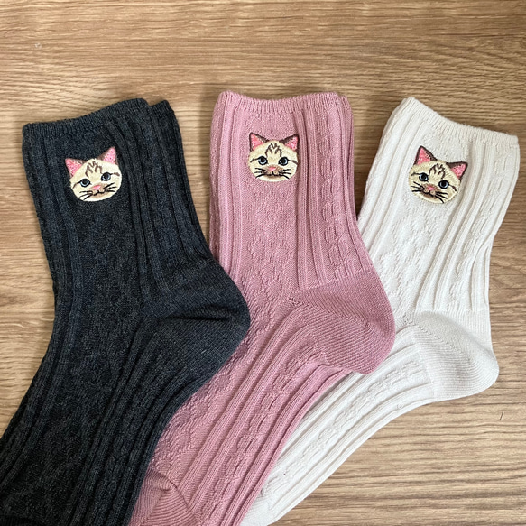 4件套_貓的刺繡襪子甚至感覺像毛皮✩.*°暹羅貓Baek-chan✩.*° 第2張的照片