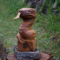 ベーレンパイソン　チェーンソーアート彫刻作品　蛇　木彫り 3枚目の画像