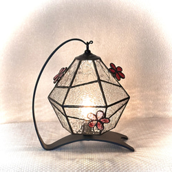 クリアー系ガラスのランプ　小花付き　釣鐘型 3枚目の画像