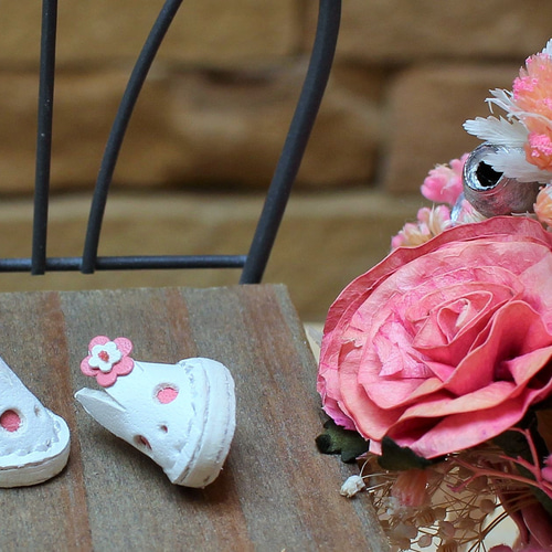 ☆プチブライス 靴 うさぎスリッポン お花 白 ホワイト☆ ミニチュア