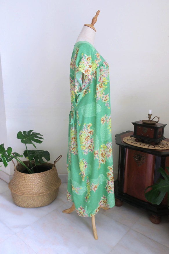 花裙/綠色（穆斯林婦女/傳統服飾面料）可完全水洗/無需熨燙/新加坡包郵 第2張的照片