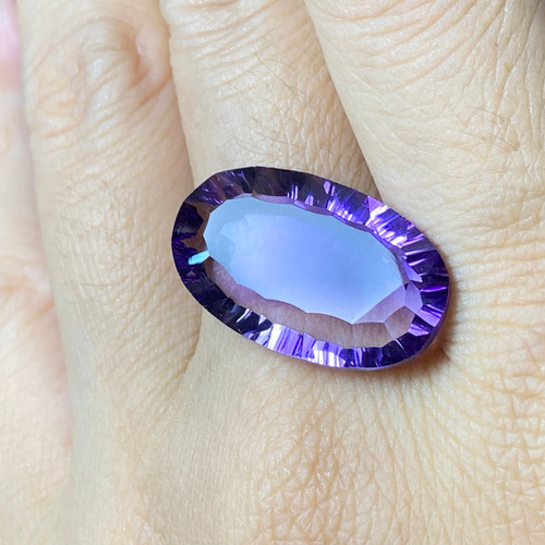 AMR07 天然 大粒 アメジスト 楕円 アメシスト 紫水晶 2月誕生石 AMR07 天然 大粒 アメジスト 楕円 アメシスト 紫水晶 2月誕生石