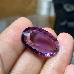 AMR07 天然 大粒 アメジスト 楕円 アメシスト 紫水晶 ２月誕生石 ルース 裸石 3枚目の画像