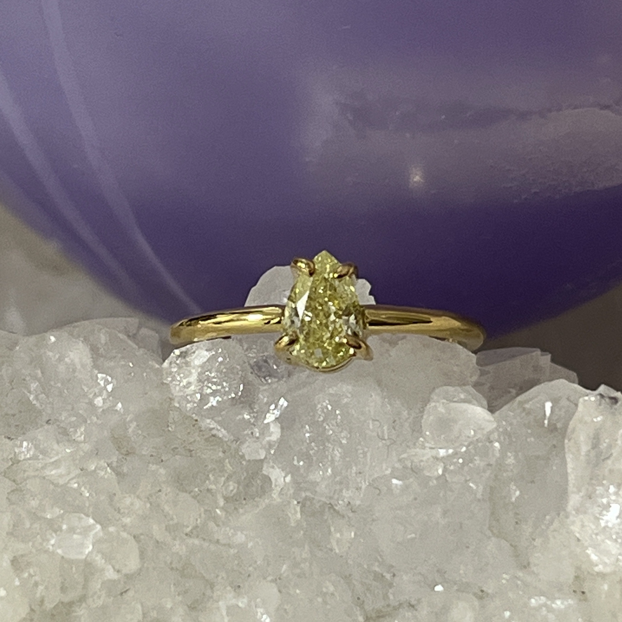 K18 イエローダイヤモンド　カラーダイヤモンド、ご褒美、シンプルデザイン　creema限定