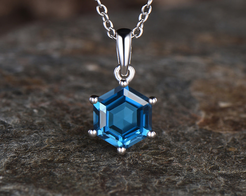 12 月の誕生石天然ロンドンブルートパーズネックレス天然ブルー宝石