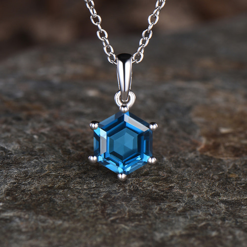 12 月の誕生石天然ロンドンブルートパーズネックレス天然ブルー宝石