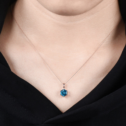 12 月の誕生石天然ロンドンブルートパーズネックレス天然ブルー宝石