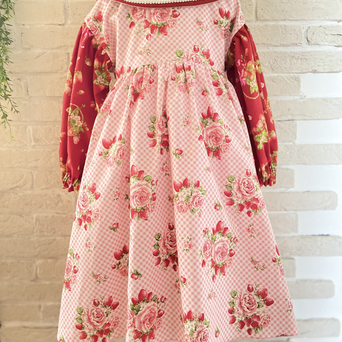 子供服 激甘❣️イチゴ✖️バラ柄 ジョリーワンピース 110サイズ 