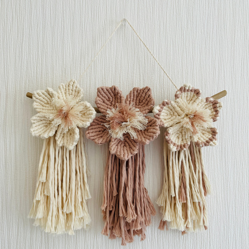 マクラメタペストリー♡フラワー♡ピンク3 タペストリー・壁掛け mii