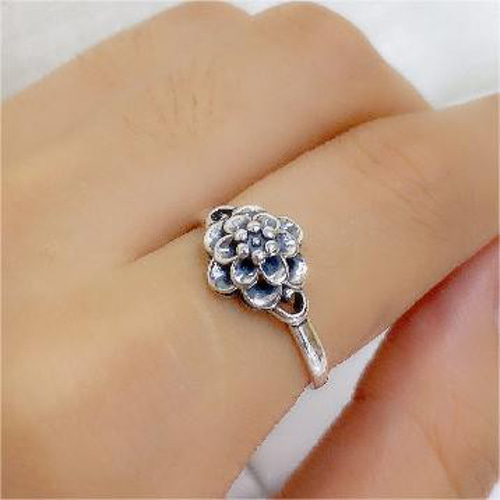 S925スターリングシルバー古いヴィンテージ文学リング美しい小さな花