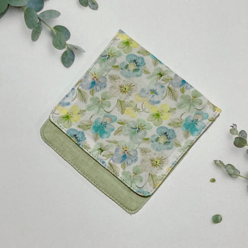 ガーゼハンカチ(LIBERTY＊シンクオブミー ピスタチオ)