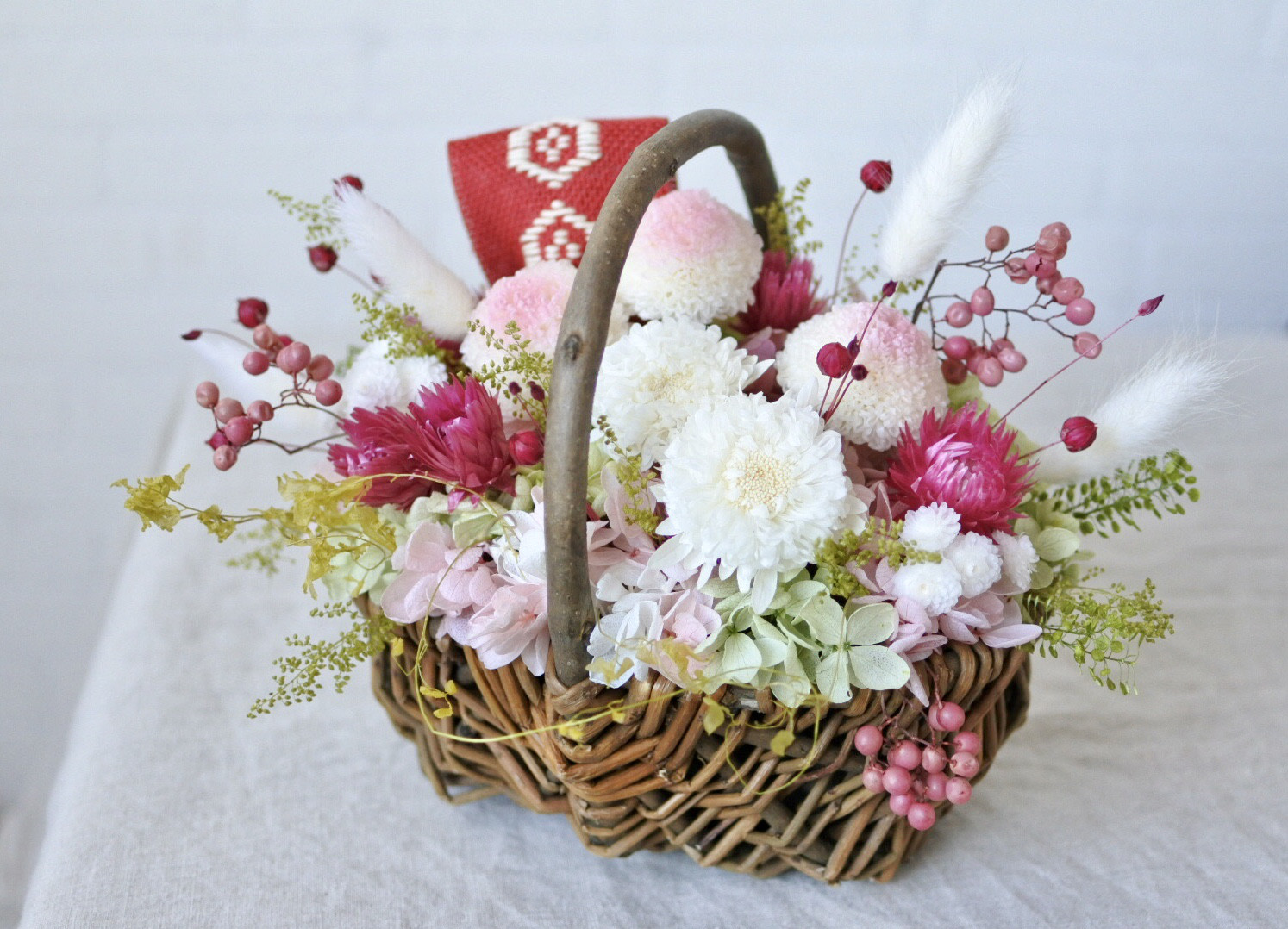 【伝統工芸】こぎん刺しとプリザーブドフラワーバスケット　春　さくら