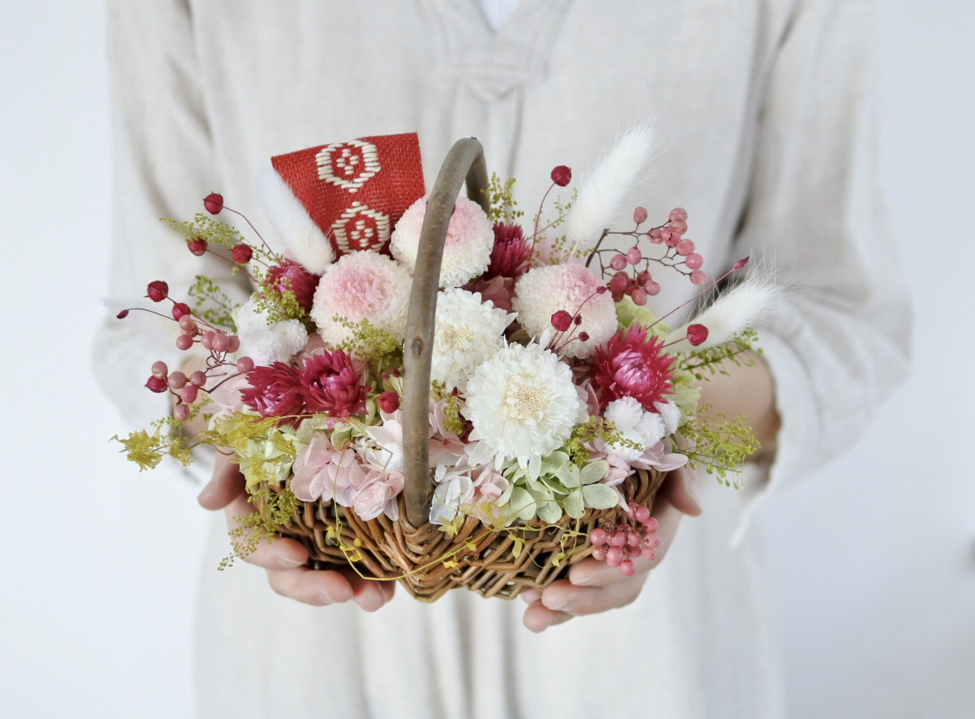 【伝統工芸】こぎん刺しとプリザーブドフラワーバスケット　春　さくら