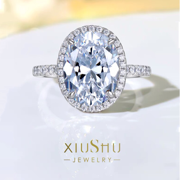 6カラット オーバル 高炭素ダイヤモンド キラキラ ゴージャス ヘイローリング シンプル ホワイト 白 婚約指輪 1枚目の画像