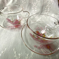 耐熱ガラスのカップ&ソーサー・胡蝶蘭 3枚目の画像